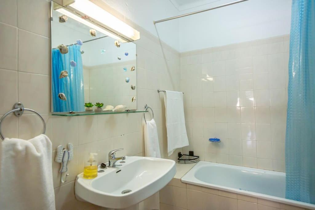 Cozy Apartment Near The Beach Portimão Esterno foto